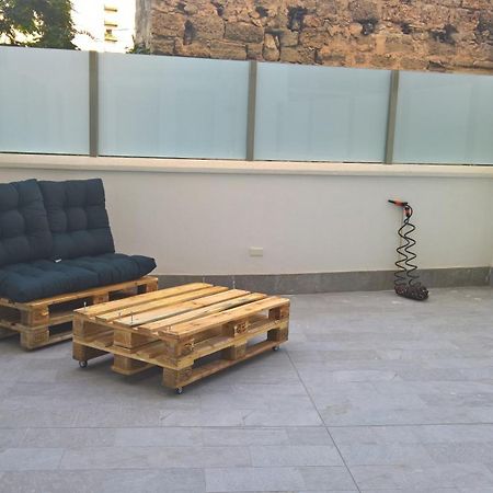 Sacra Famiglia Ausonia Apartment Палермо Екстериор снимка