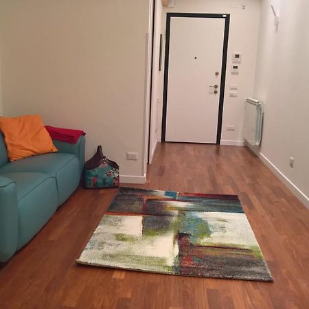 Sacra Famiglia Ausonia Apartment Палермо Екстериор снимка