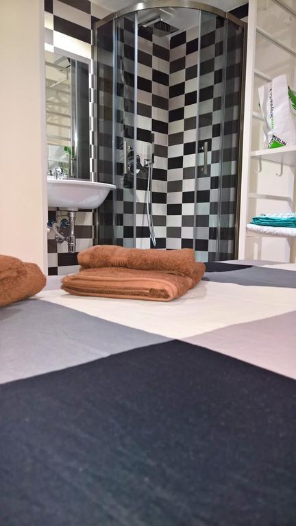 Sacra Famiglia Ausonia Apartment Палермо Екстериор снимка