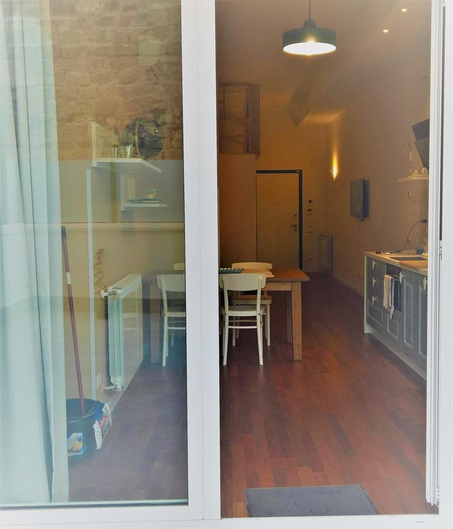Sacra Famiglia Ausonia Apartment Палермо Екстериор снимка